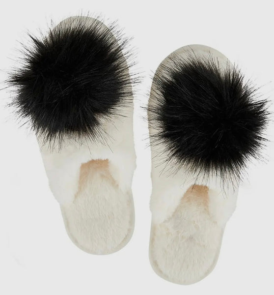 pom pom slippers