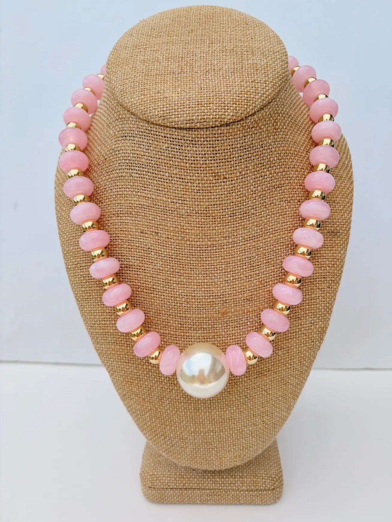 Pearly Pink Necklace