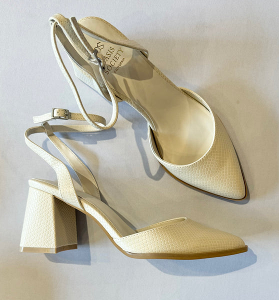 princess ivory pump