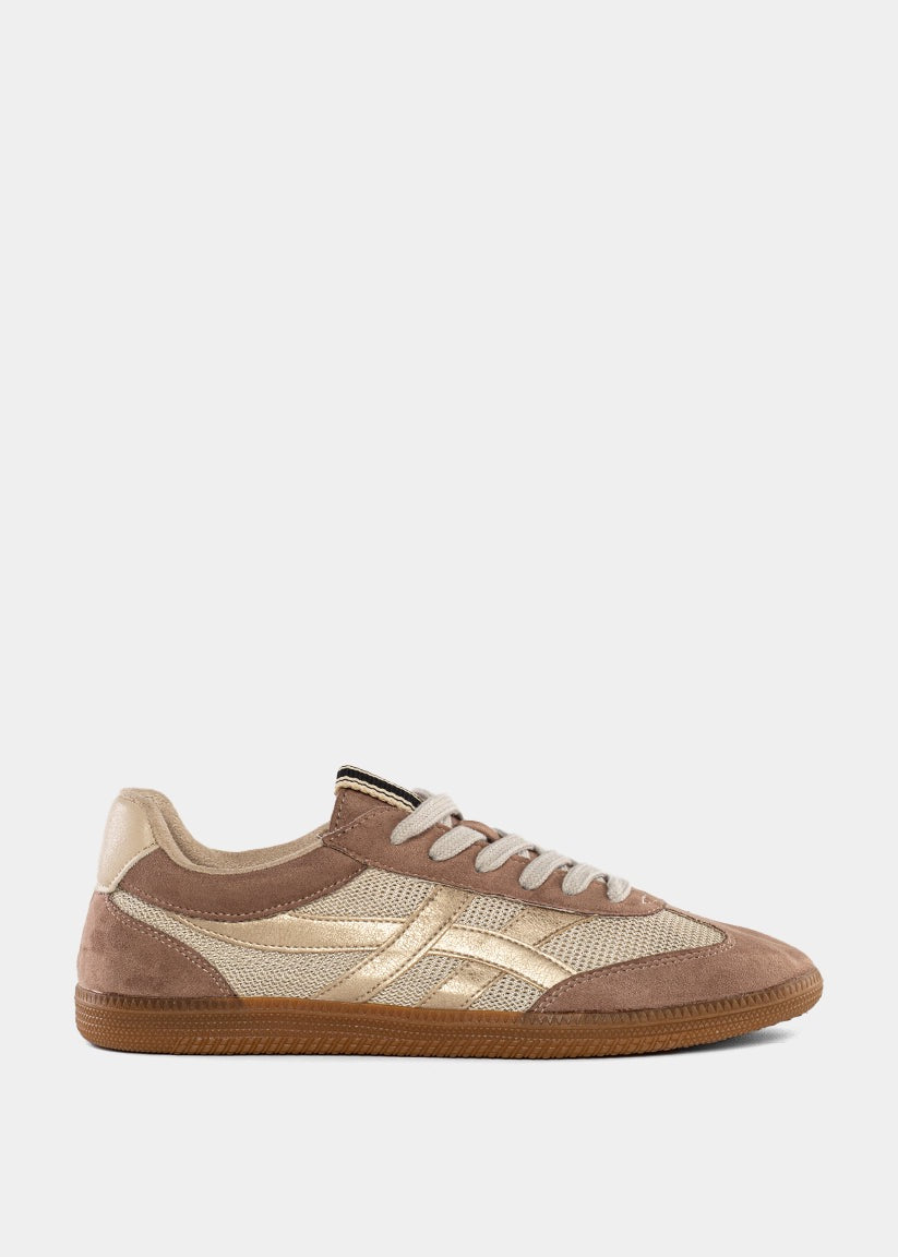 Sasha Sneaker