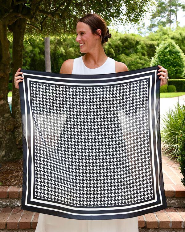Carlton Houndstooth scarf