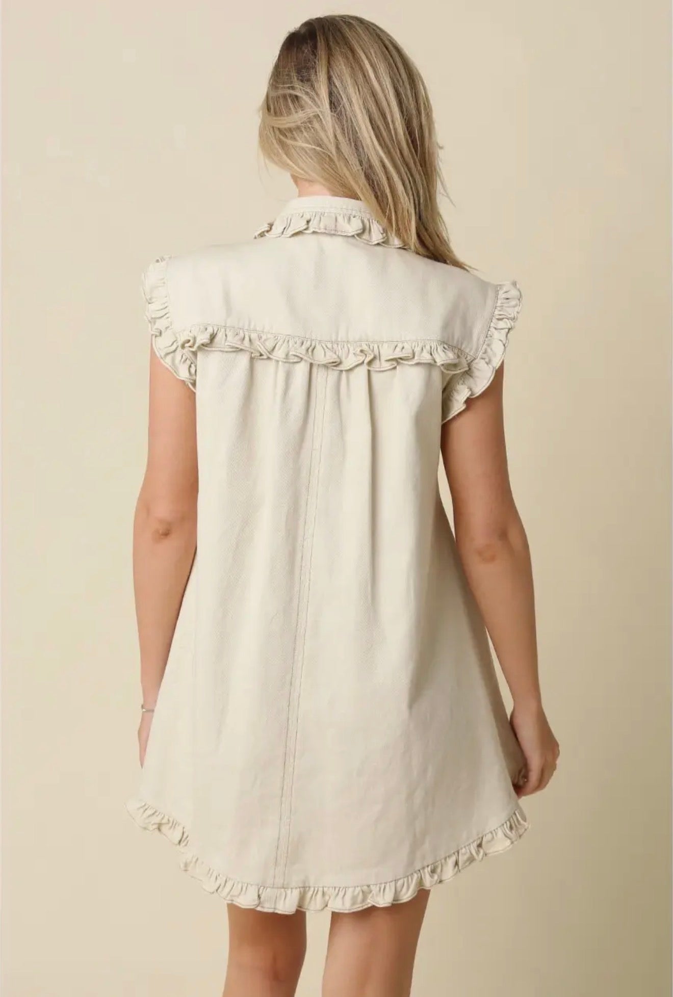 Neutral Ruffle Button Mini