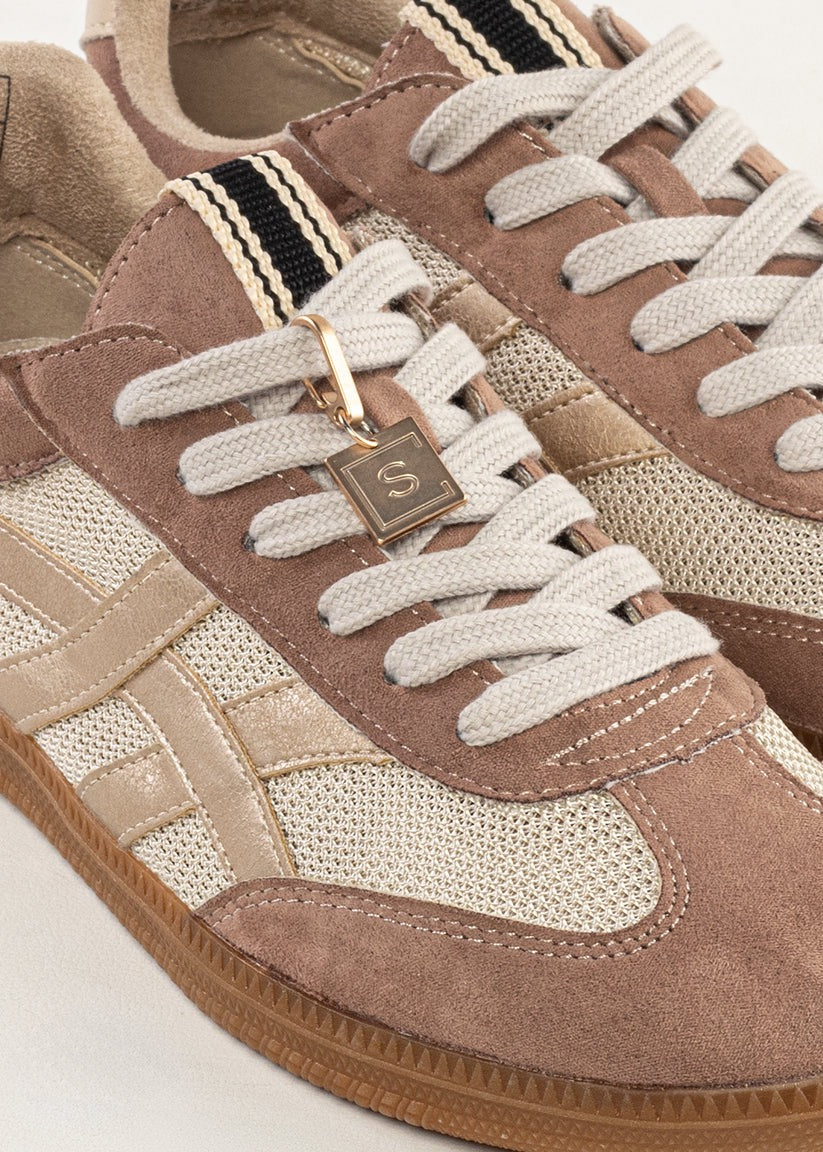 Sasha Sneaker