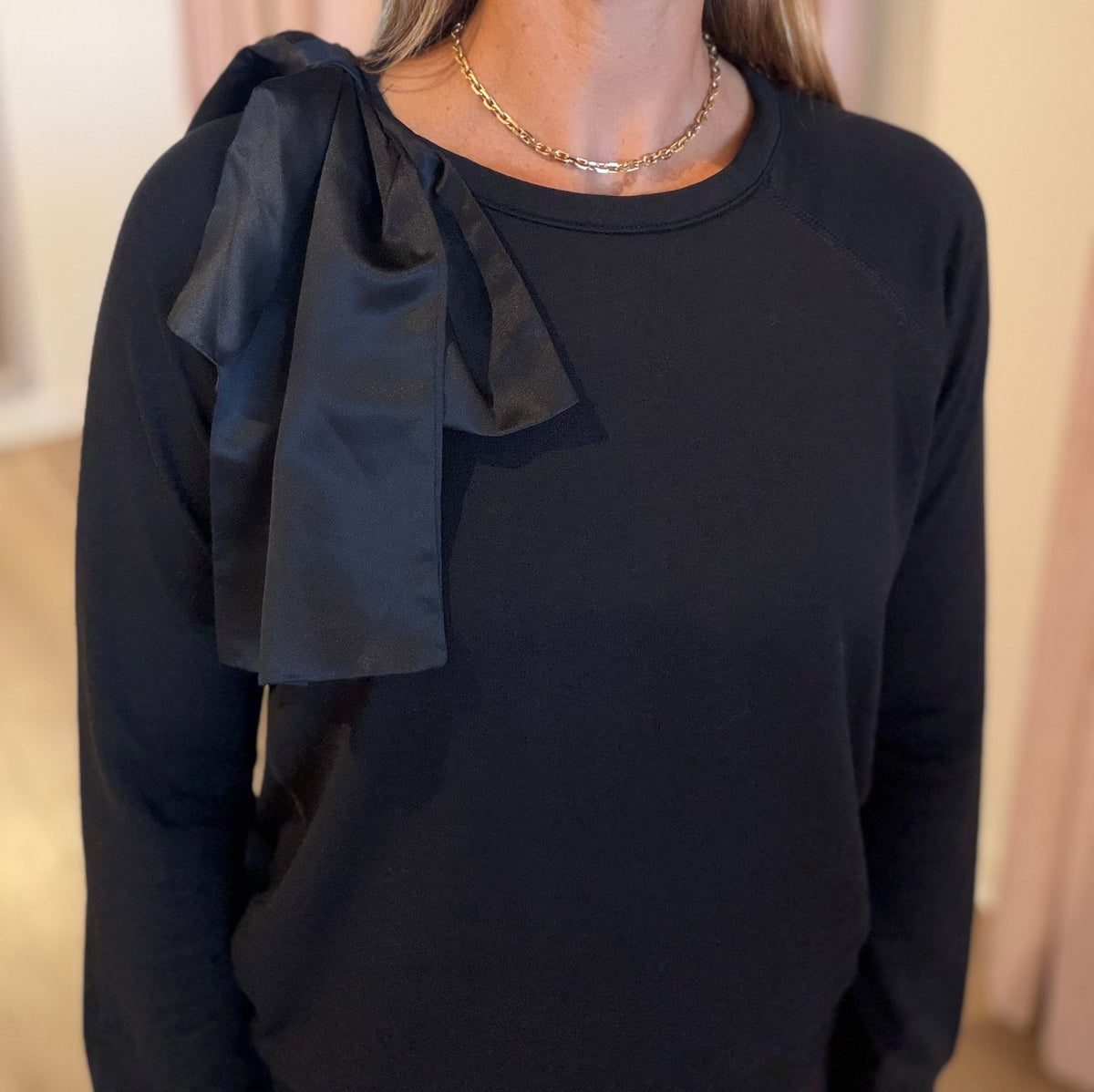 Bow Sweatshirt