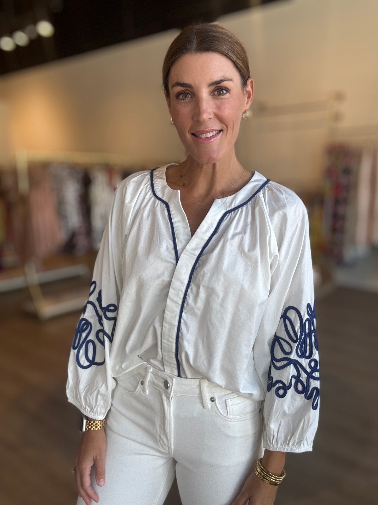 Evy Embroider Blouse