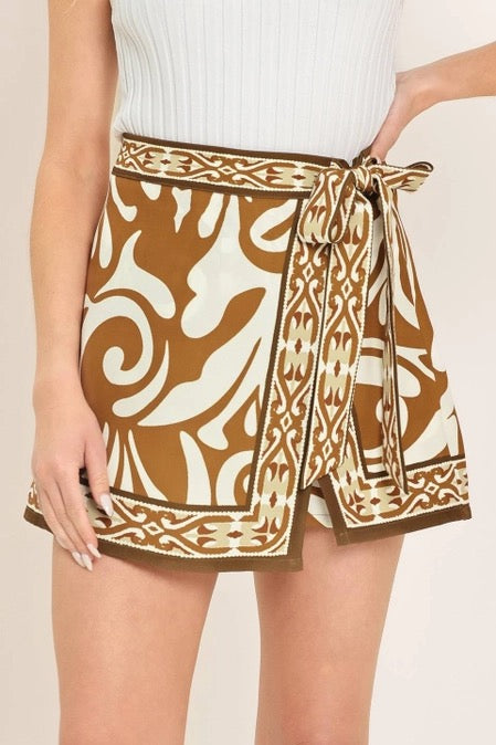 Neutral Stand Skort