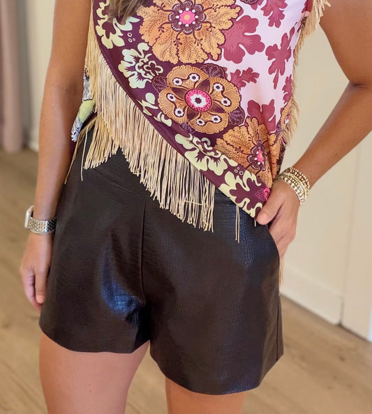 Fondant Pleather Short